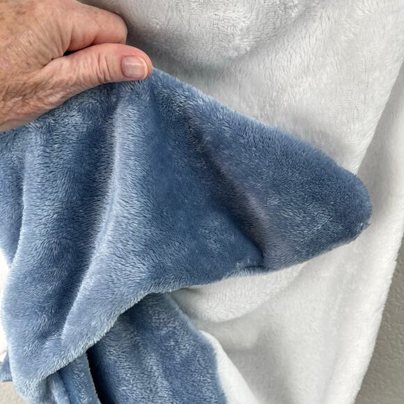 Hooded Fleece Shark Blanket Sleeping Bag One Piece Gray White Unisex Kids Large - Picture 11 of 15